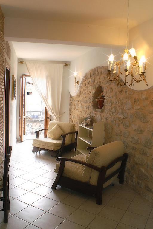 Bed And Breakfast Mblo Фонди Экстерьер фото